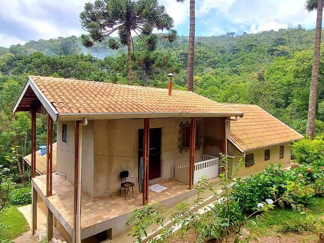 #444 - Casa para Venda em Campos do Jordão - SP