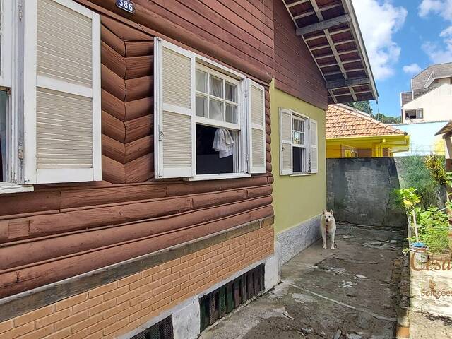 #496 - Casa para Venda em Campos do Jordão - SP