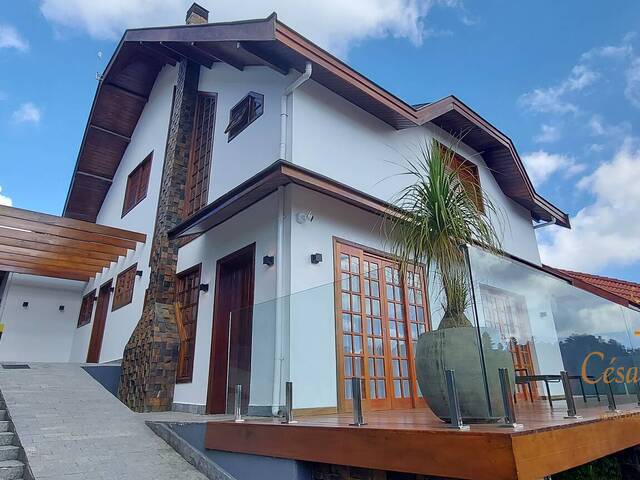 #546 - Casa para Venda em Campos do Jordão - SP