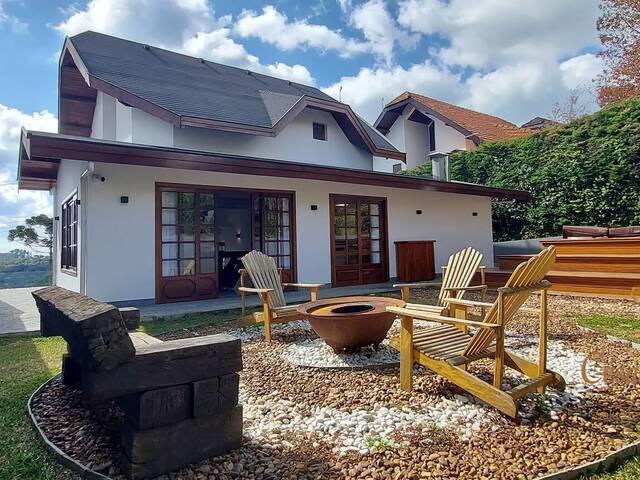 #546 - Casa para Venda em Campos do Jordão - SP