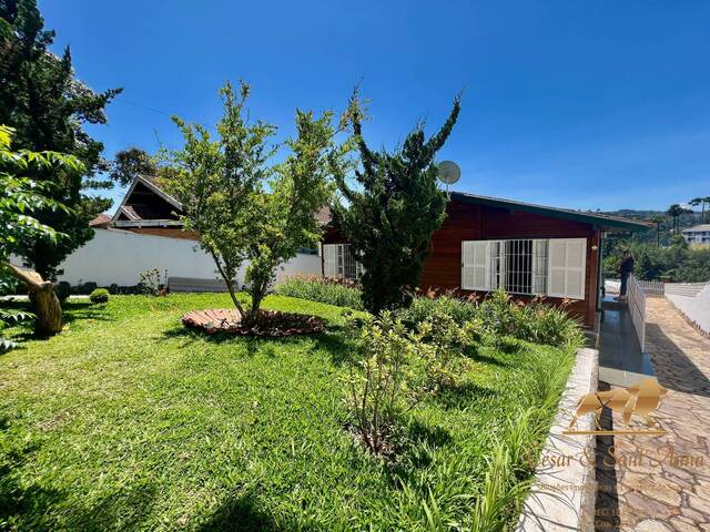 #603 - Casa para Venda em Campos do Jordão - SP