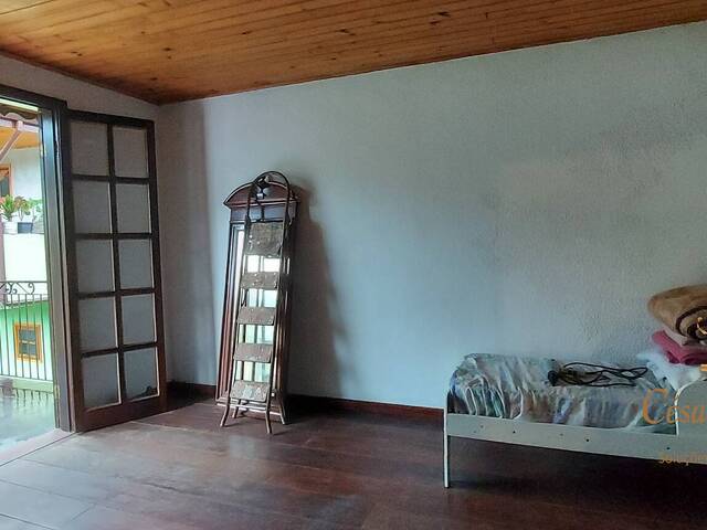 Casa para Venda em Campos do Jordão - 4