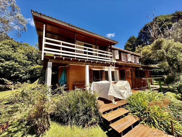#766 - Casa para Venda em Campos do Jordão - SP - 1