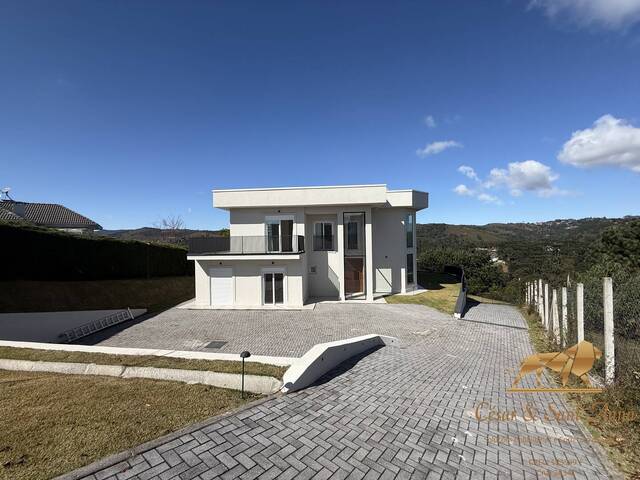 Casa para Venda em Campos do Jordão - 4