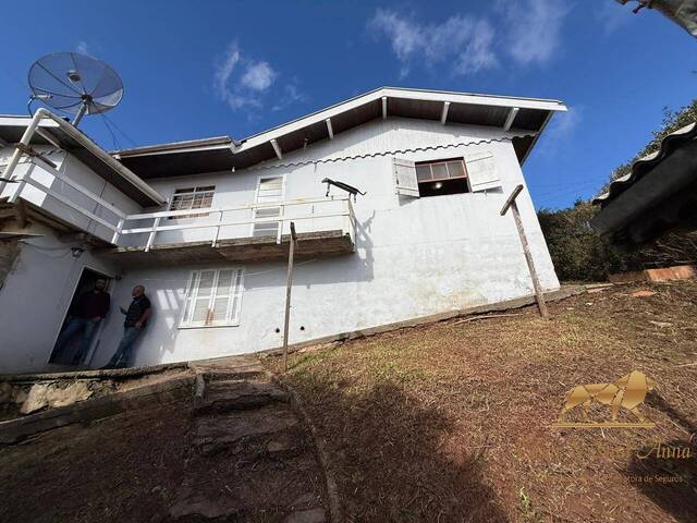 Casa para Venda em Campos do Jordão - 3