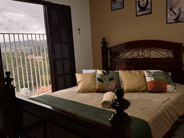 #586 - Casa para Locação em Campos do Jordão - SP - 2