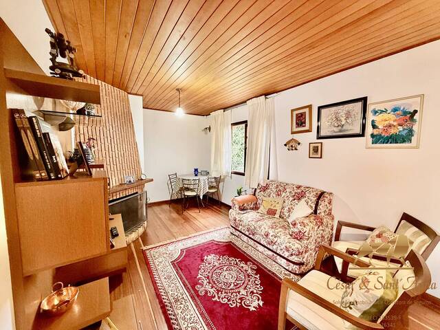 #872 - Casa para Venda em Campos do Jordão - SP - 2