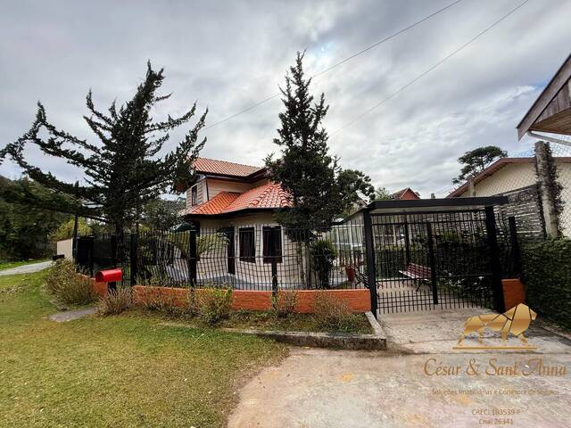 #898 - Casa para Venda em Campos do Jordão - SP - 2