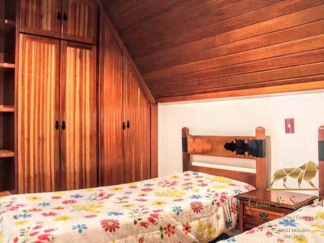 Casa para Venda em Campos do Jordão - 2