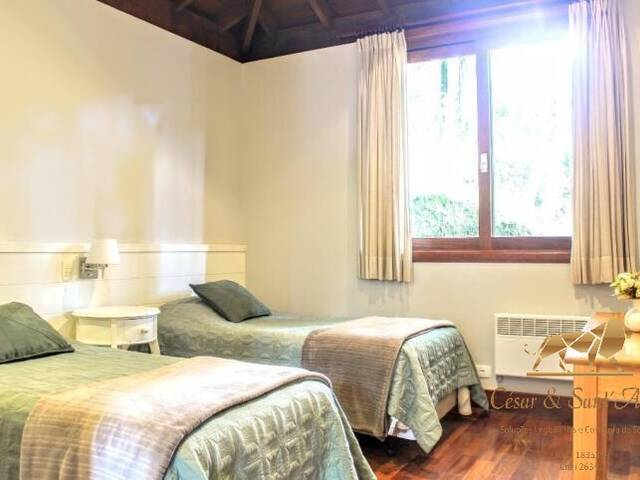 #CA0113 - Casa para Venda em Campos do Jordão - SP